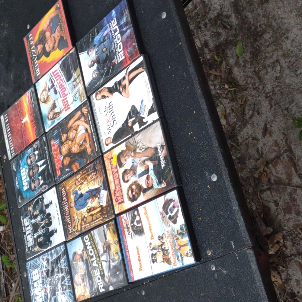 I'm saleing DVDs
